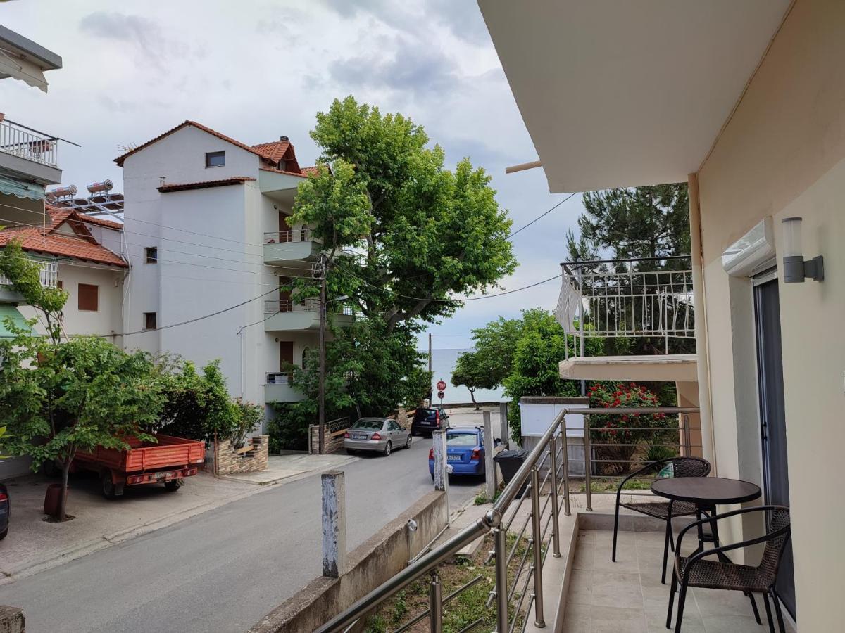 Estrella Rooms Nea Kallikrateia Dış mekan fotoğraf